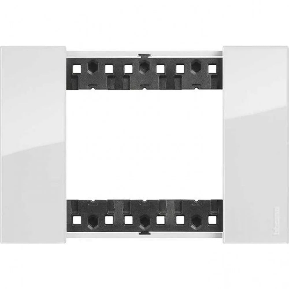 Bticino Living Now Placca 3 moduli Ghiaccio KA4803DW