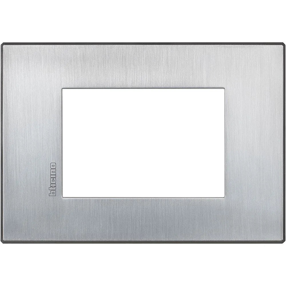 Placca Air 3m cromo spazzolato HW4803CRS Bticino Axolute