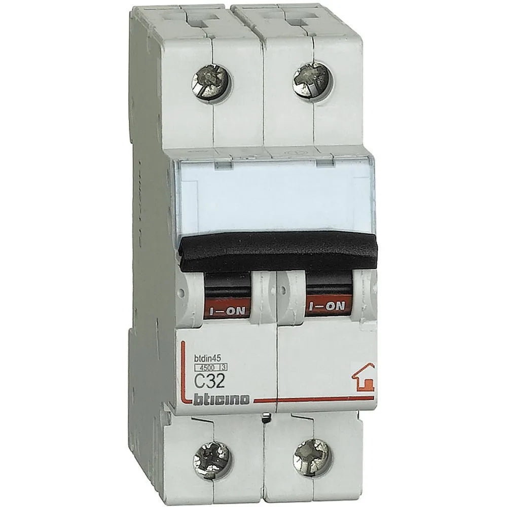 Bticino Btdin Interruttore Magnetotermico C32 2P 4500A FC820C32